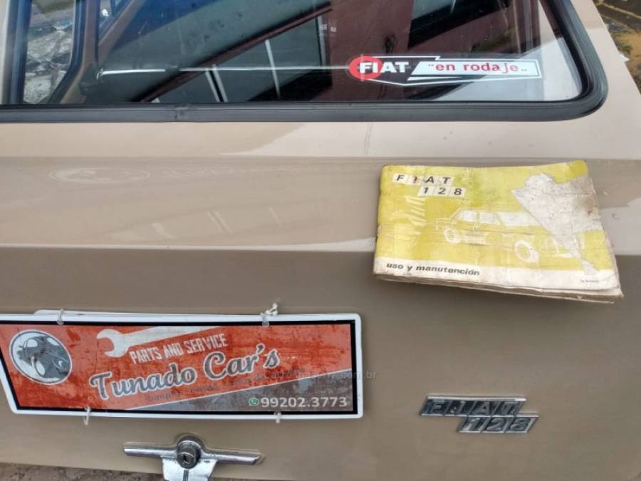 FIAT - 124 - 1976/1976 - Bege - R$ 38.000,00