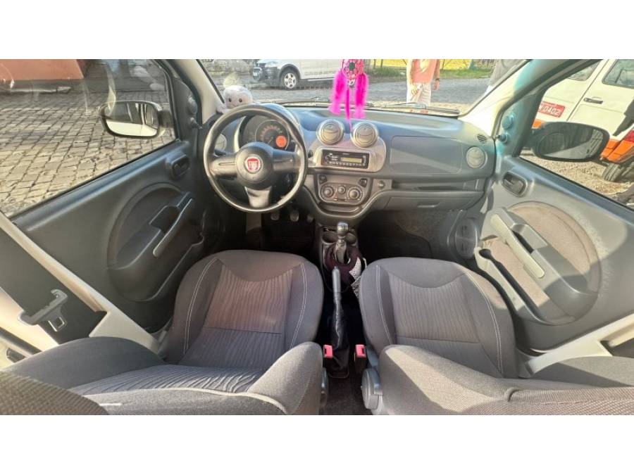 FIAT - UNO - 2010/2011 - Branca - R$ 32.900,00