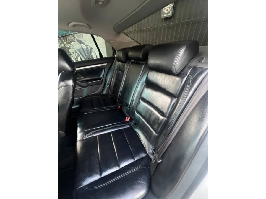 VOLKSWAGEN - JETTA - 2007/2007 - Prata - R$ 45.900,00
