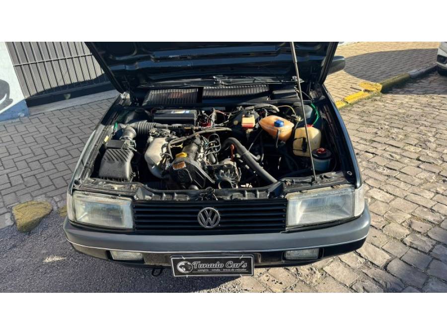VOLKSWAGEN - SANTANA - 1993/1993 - Preta - Sob Consulta