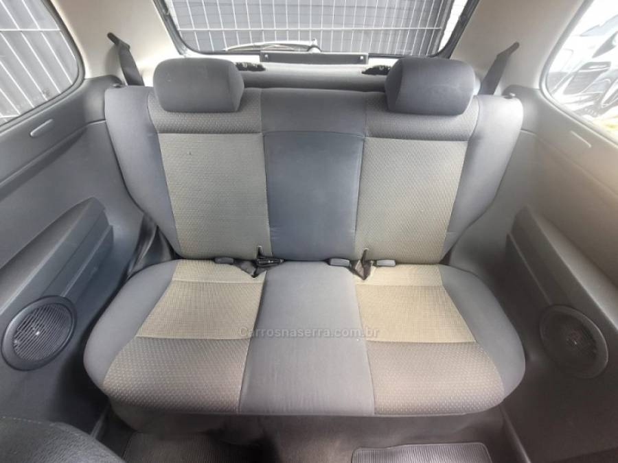 VOLKSWAGEN - FOX - 2008/2008 - Cinza - R$ 23.900,00