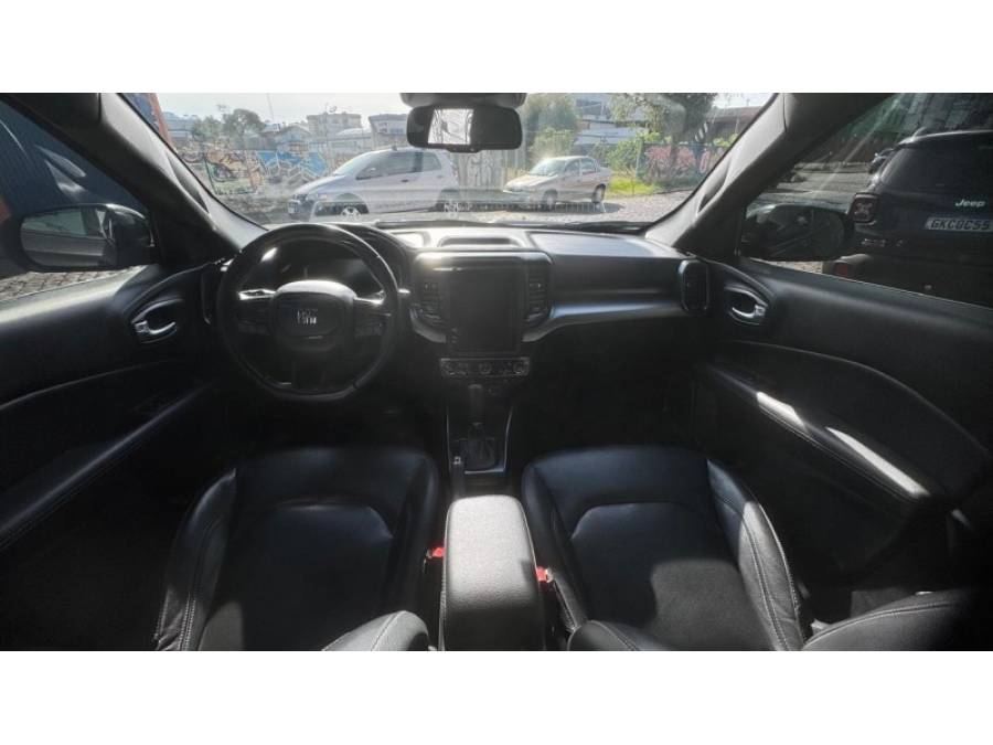 FIAT - TORO - 2022/2023 - Preta - R$ 141.900,00