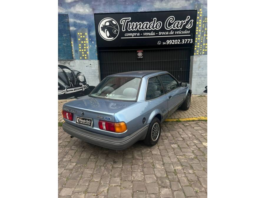 FORD - VERONA - 1991/1992 - Azul - R$ 17.900,00
