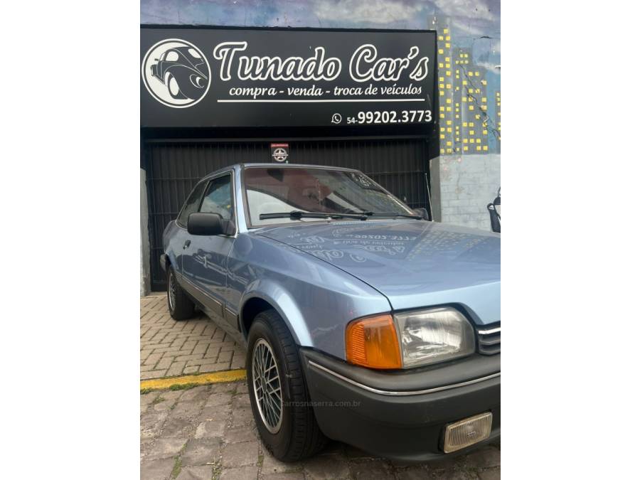 FORD - VERONA - 1991/1992 - Azul - R$ 17.900,00