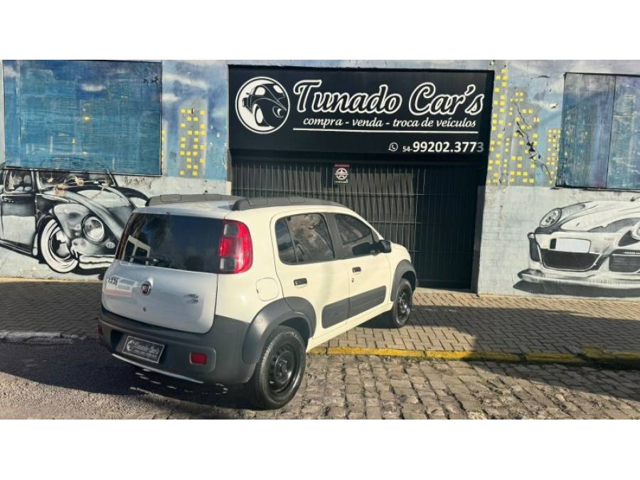 FIAT - UNO - 2010/2011 - Branca - R$ 32.900,00