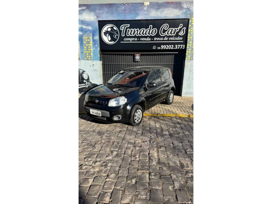 FIAT - UNO - 2014/2014 - Preta - R$ 22.500,00