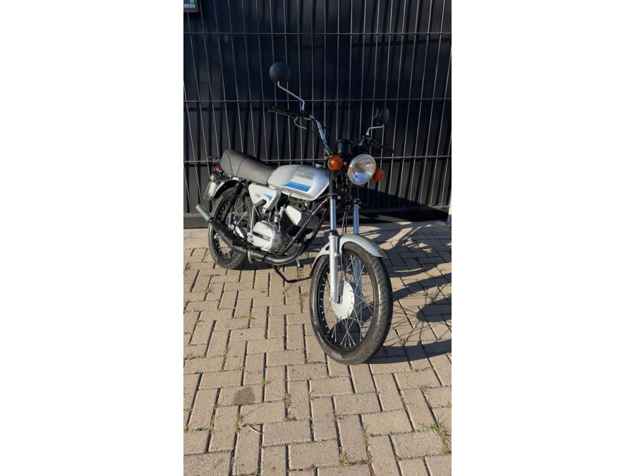 YAMAHA - RX 125 - 1982/1982 - Prata - Sob Consulta