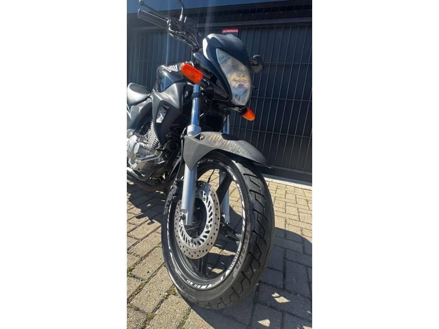 HONDA - CB 300R - 2010/2010 - Preta - R$ 11.900,00