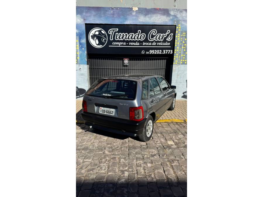 FIAT - TIPO - 1995/1995 - Cinza - R$ 21.900,00