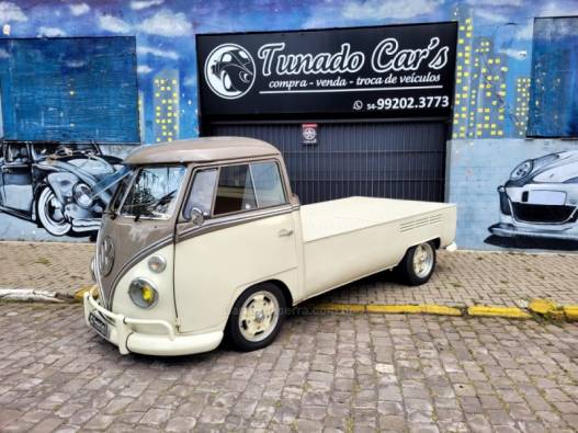 VOLKSWAGEN - KOMBI - 1975/1975 - Bege - R$ 79.900,00